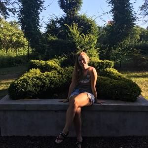 Meet your Posher, Laurel